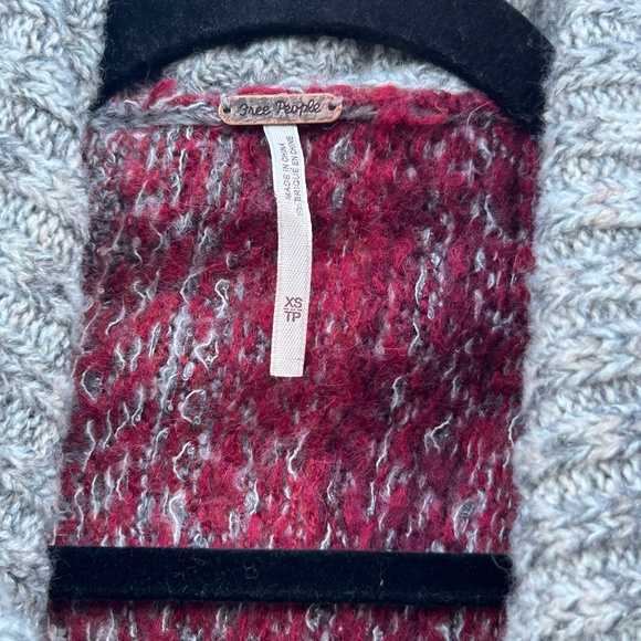 Free People Willow Poncho Sweater Pullover Multicolor Alpaca Blend Size XS - Picture 9 of 11